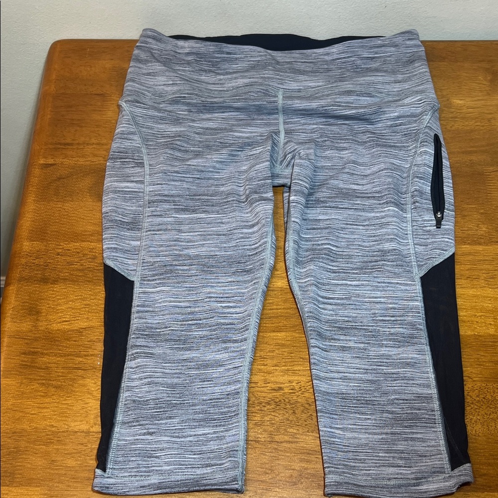 lululemon athletica  Heather Gray Capri Leggings with Black Panels Size 10